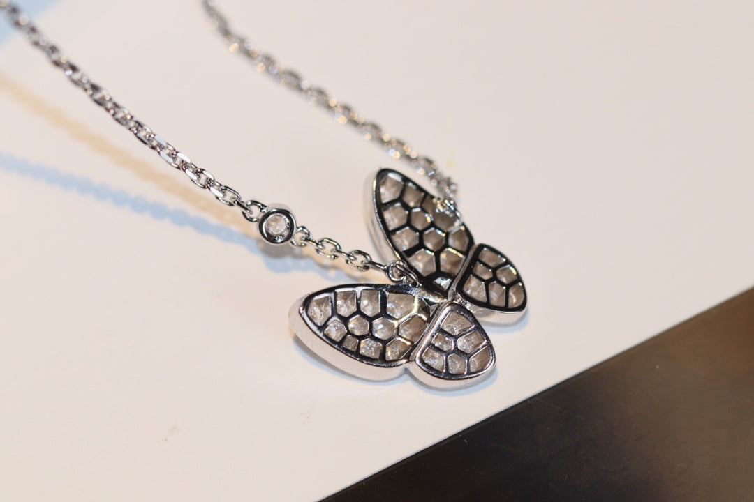 Schmetterlings-Diamant-Charm-Halskette