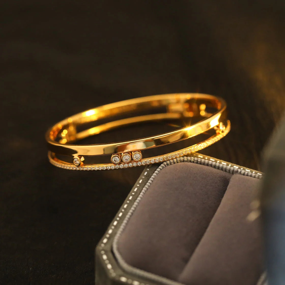 [Leaves]Move Romane Diamond Bangle Bracelet