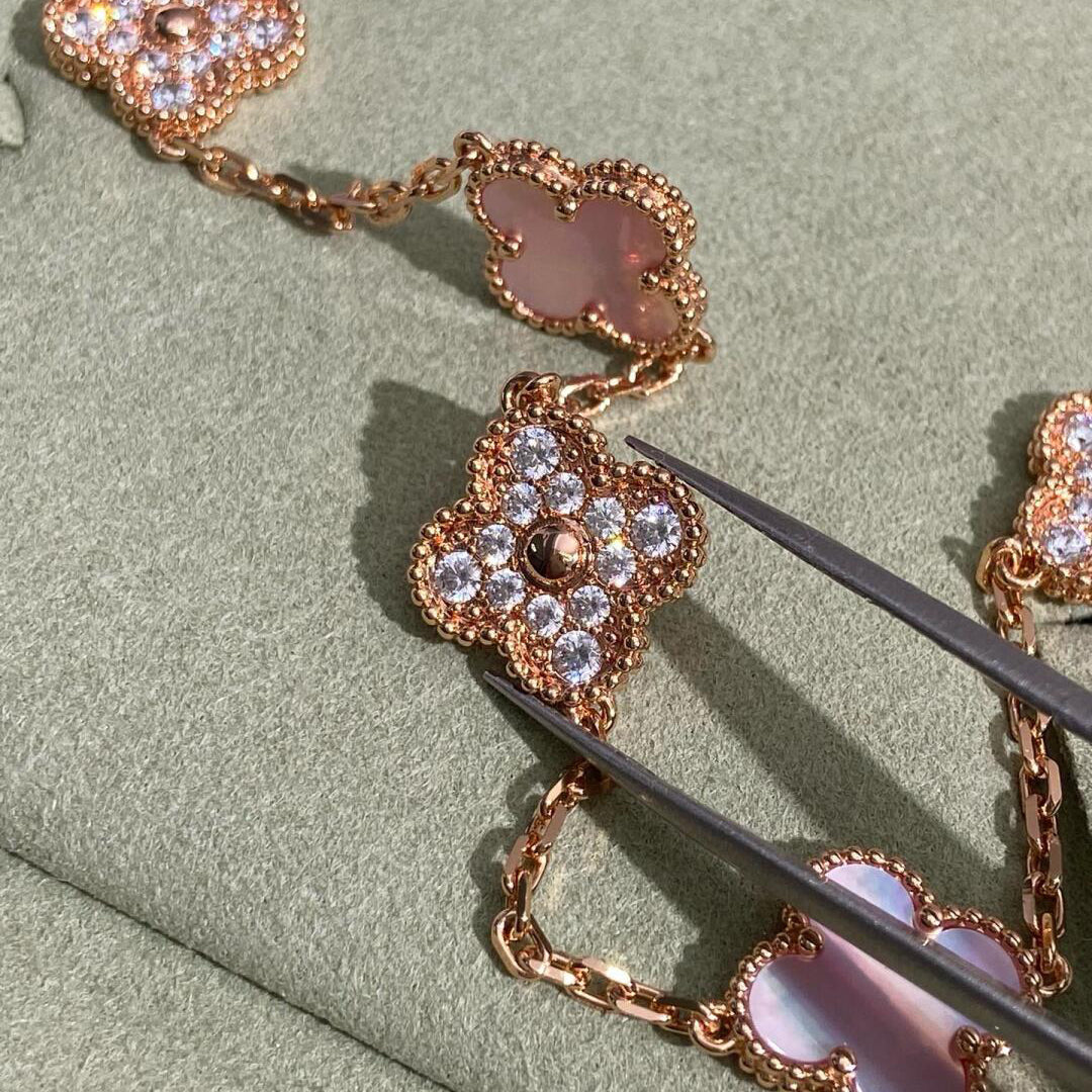 [Leaves]CLOVER 10 MOTIFS DIAMOND PINK MOP NECKLACE
