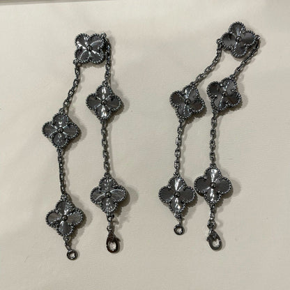 [Leaves]CLOVER 5 MOTIF BLACK BRACELET