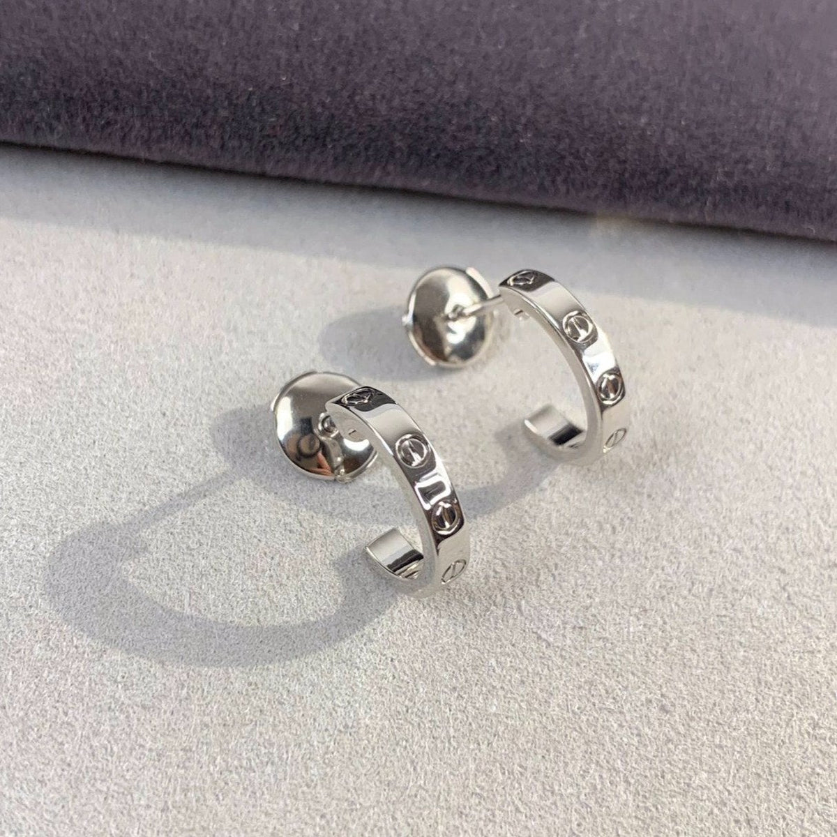 [Leaves]LOVE EARRINGS 2.65MM SILVER