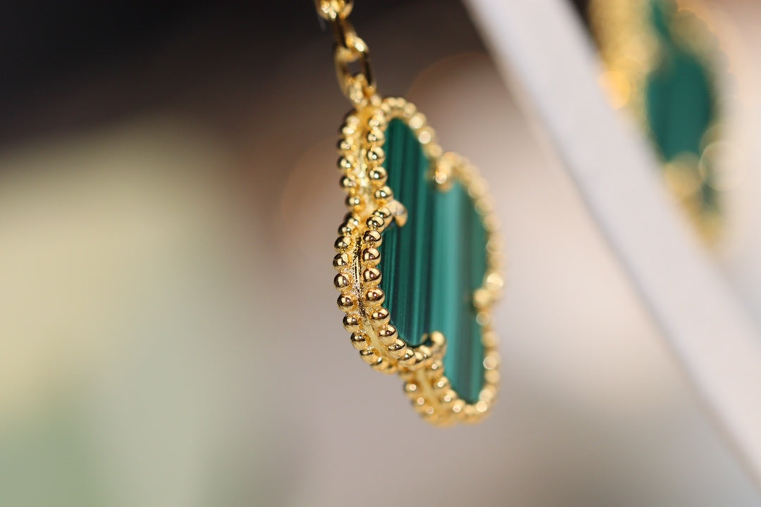 [Leaves]CLOVER EARRINGS GOLD MALACHITE DIAMOND 3 MOTIF