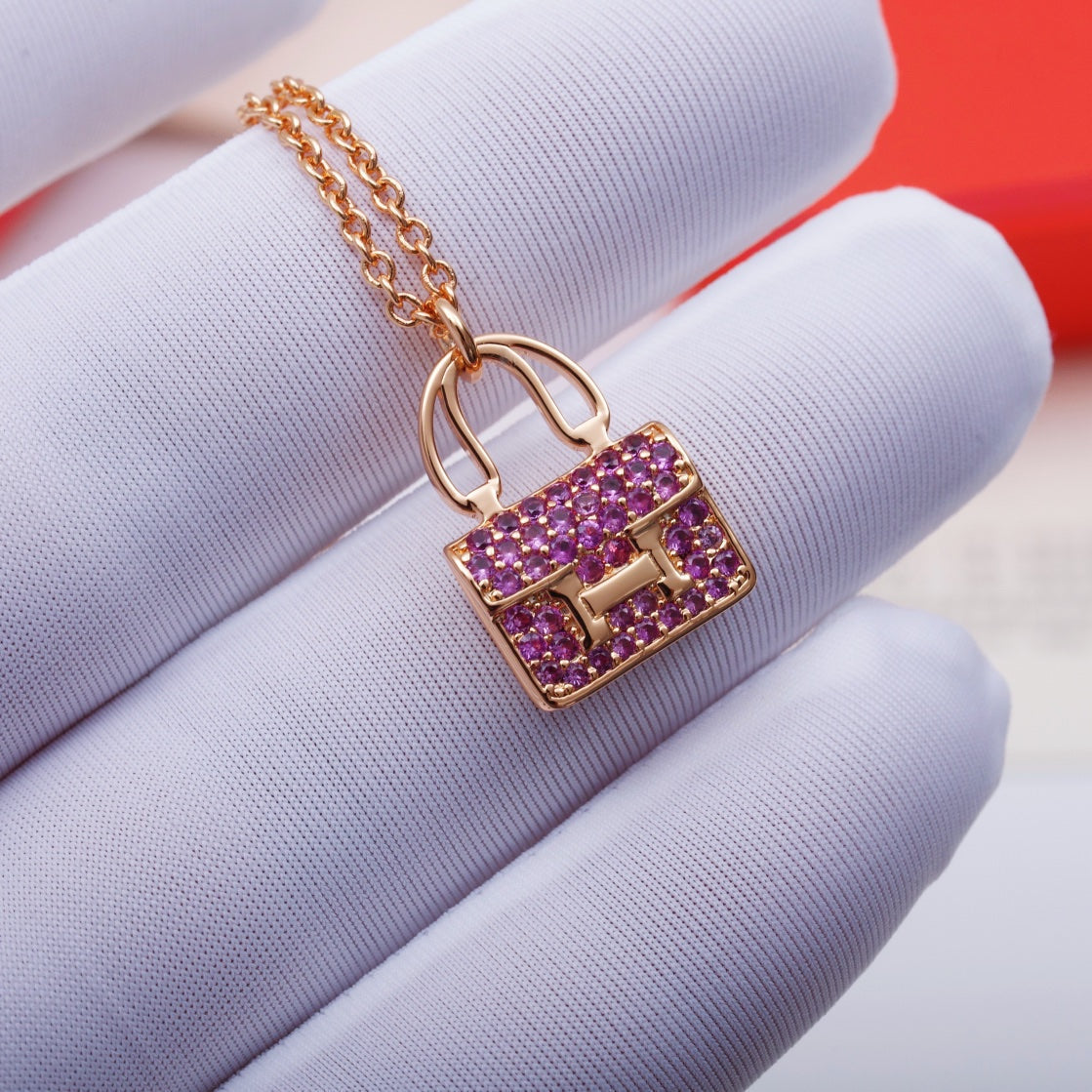 [Leaves]CONSTANCE PEDANT PURPLE DIAMOND NECKLACE