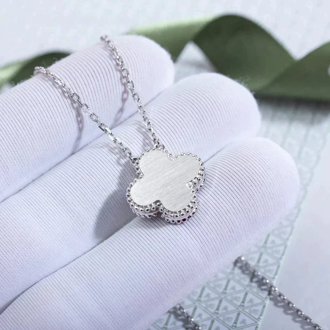 [Leaves]CLOVER  15MM DIAMOND LASER NECKLACE SILVER