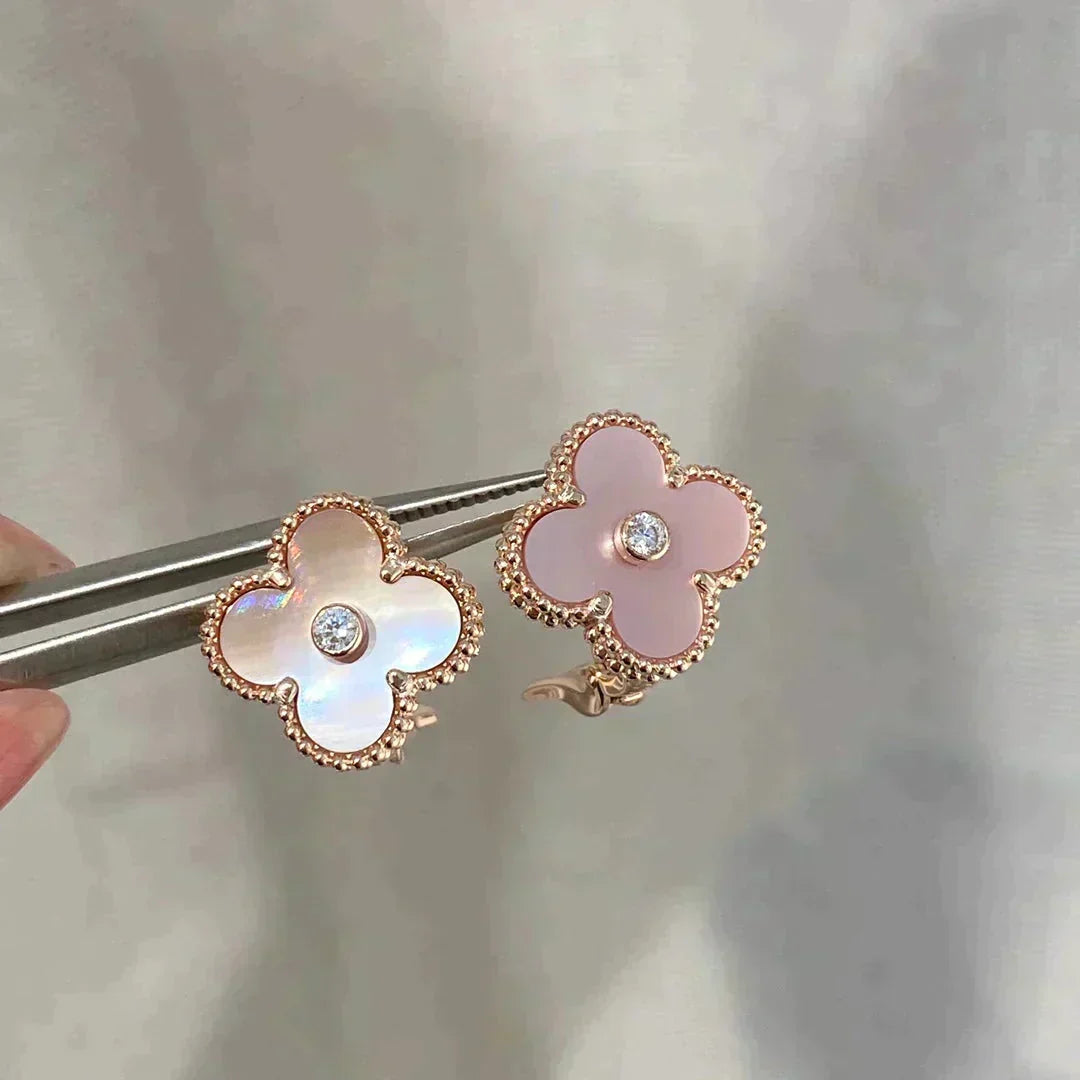[Leaves]CLOVER MEDIUM 1 MOTIFS  PINK MOP DIAMOND EARRINGS
