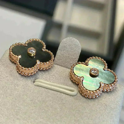 [Leaves]CLOVER MEDIUM 1 MOTIFS GRAY MOP  DIAMOND EARRINGS