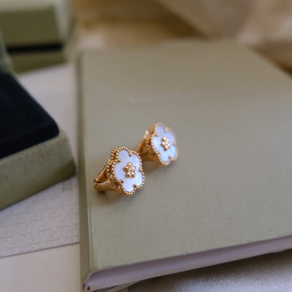 [Leaves]LUCKY PINK GOLD WHITE MOP EARRINGS