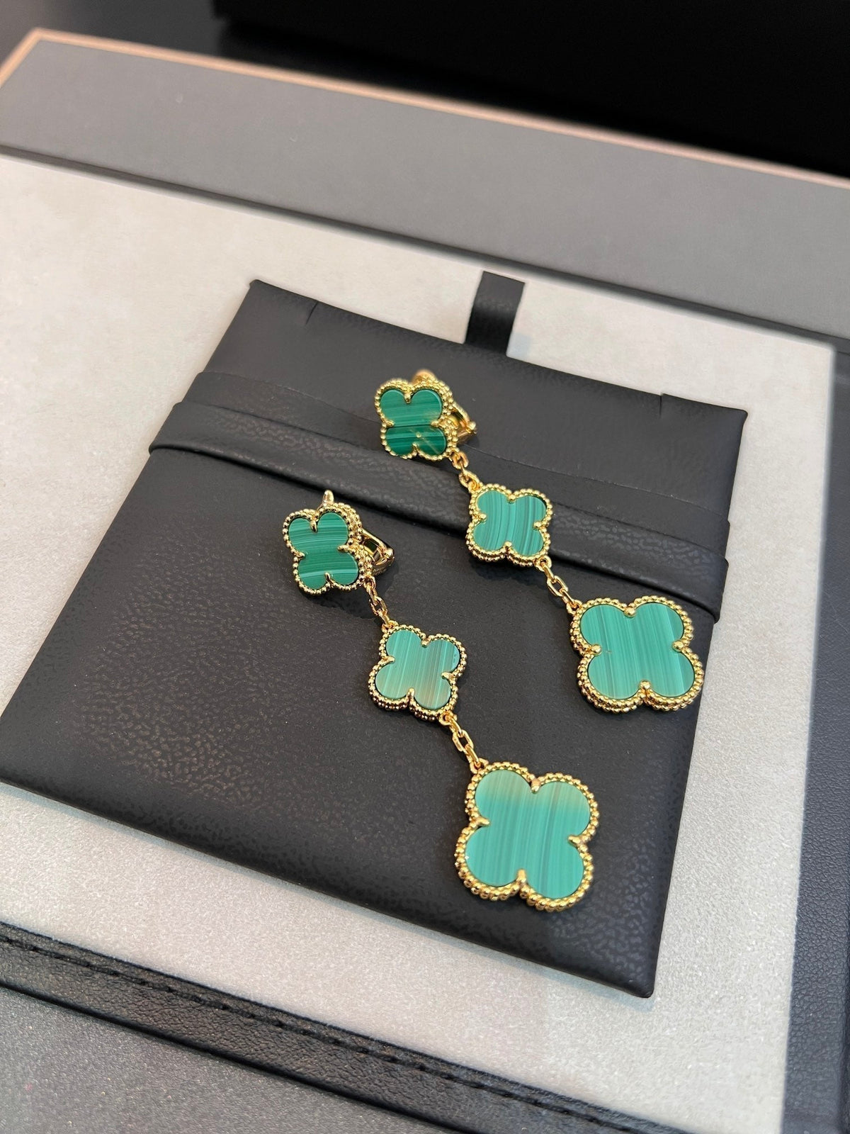 [Leaves]CLOVER MALACHITE 3 MOTIFS GOLD