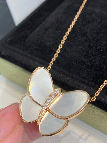 [Leaves]BUTTERFLY GOLD MOP DIAMOND NECKLACE