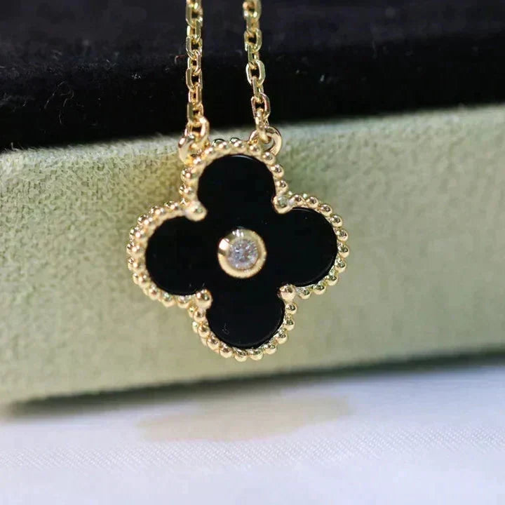 [Leaves]CLOVER 15MM DIAMOND ONYX NECKLACE