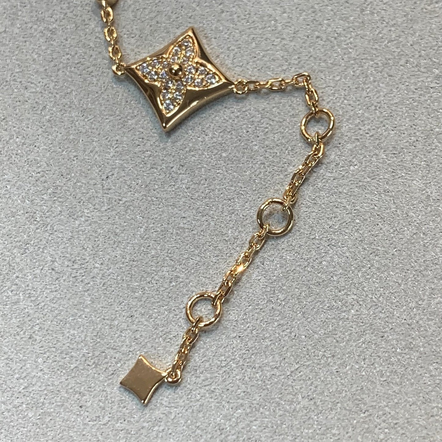 [Leaves]STAR AND SUN 4 MOTIFS GOLD DIAMONDS BRACELET
