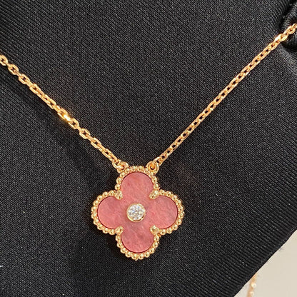 [Leaves]CLOVER 15MM DIAMOND RHODONITE NECKLACE