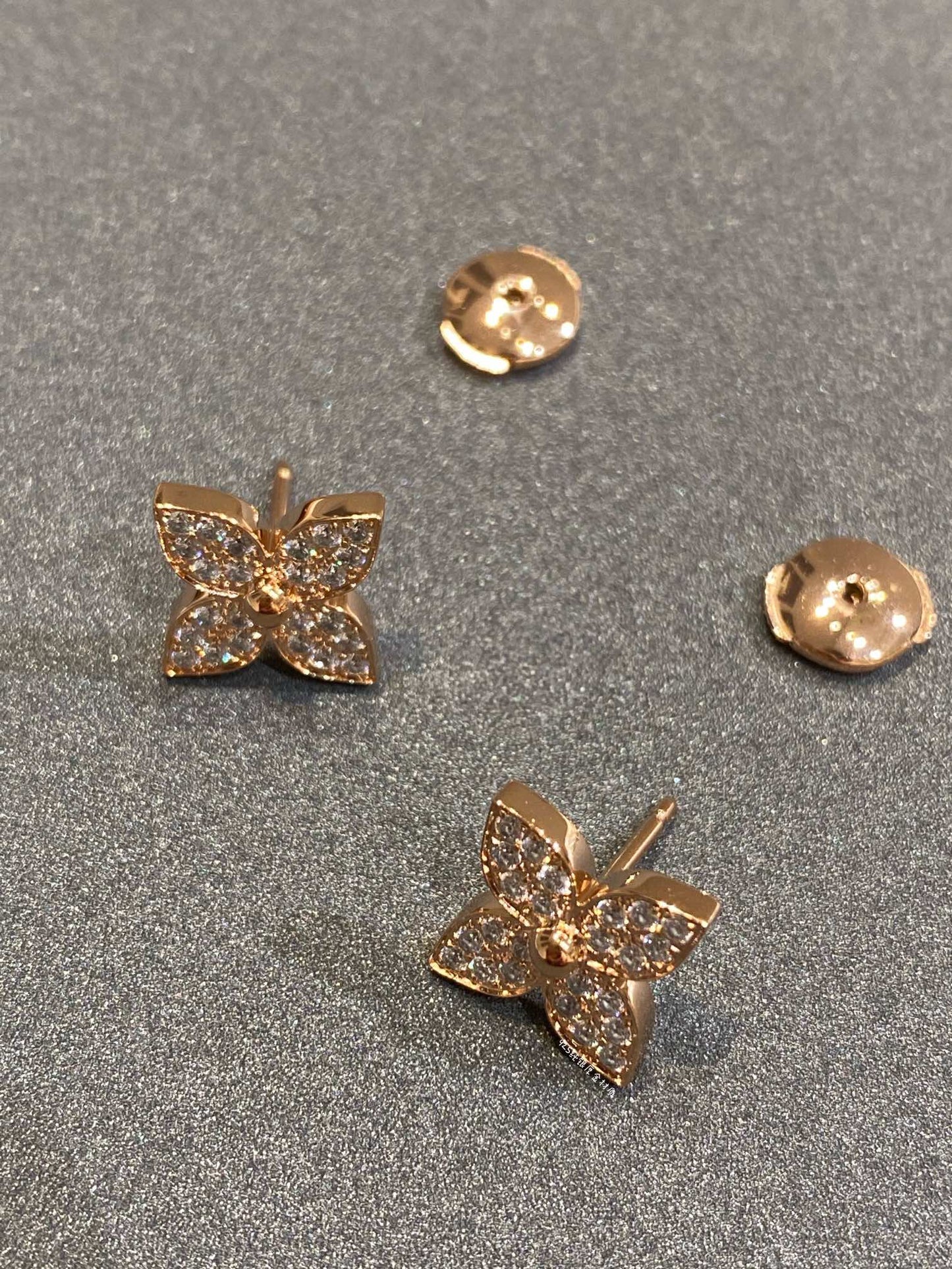 [Leaves]STAR DIAMOND EARRINGS
