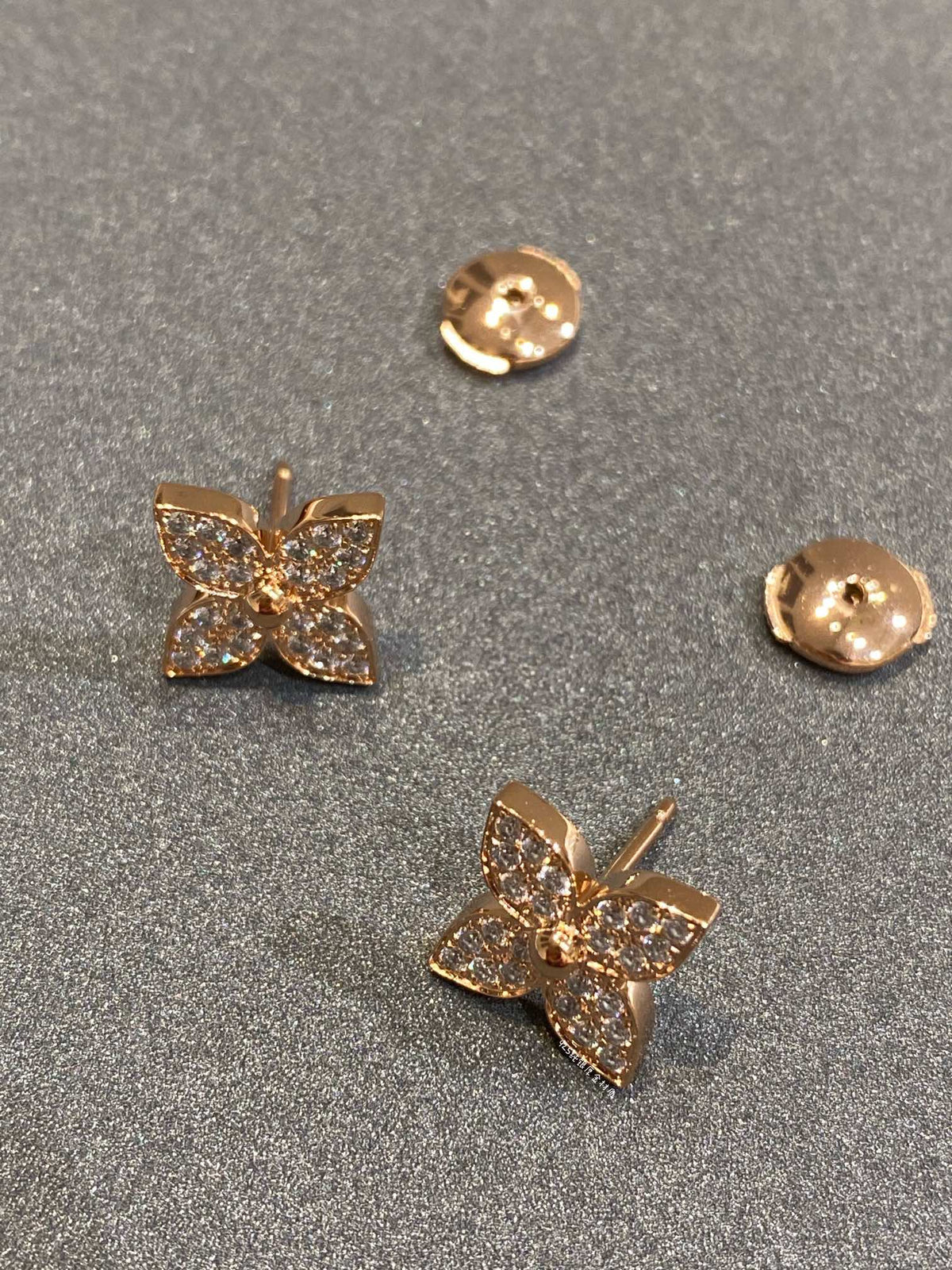 [Leaves]STAR DIAMOND EARRINGS