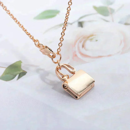 [Leaves]AMULETTE PEDANT ROSE GOLD NECKLACE
