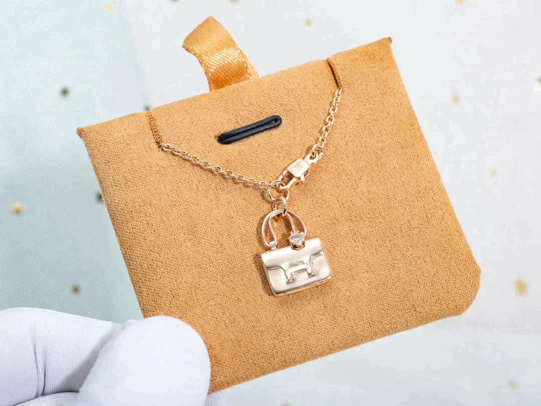 [Leaves]AMULETTE PEDANT ROSE GOLD NECKLACE