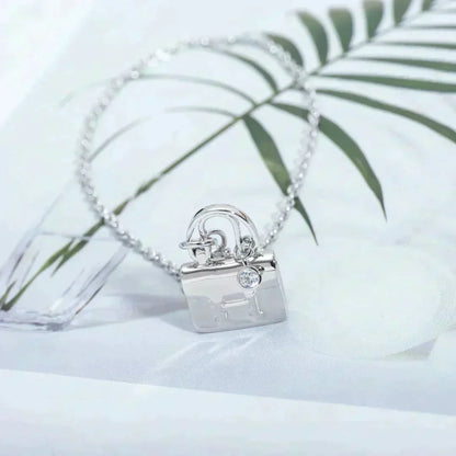 [Leaves]AMULETTE PEDANT SILVER NECKLACE