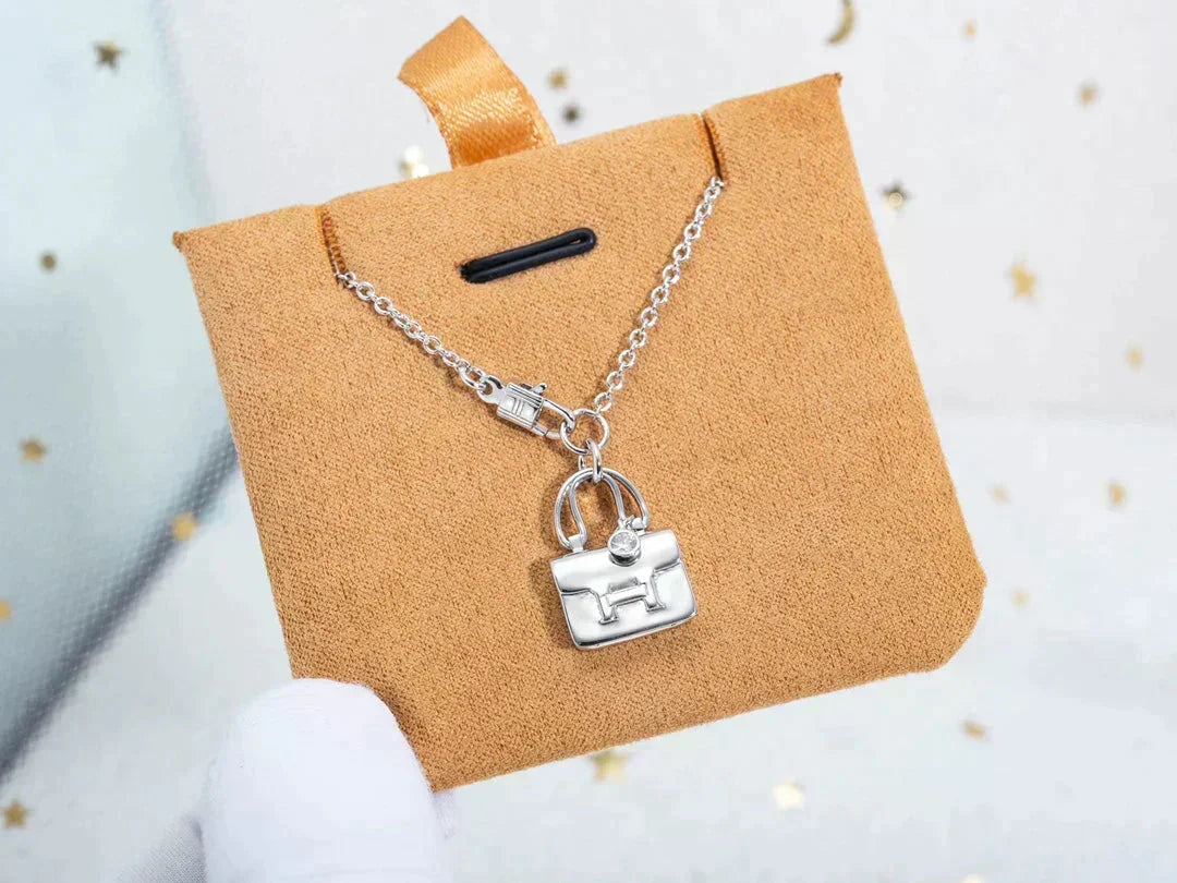 [Leaves]AMULETTE PEDANT SILVER NECKLACE