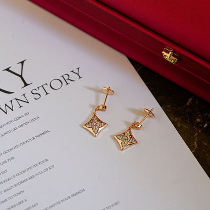 [Leaves]STAR DIAMONDS EARRINGS GOLD
