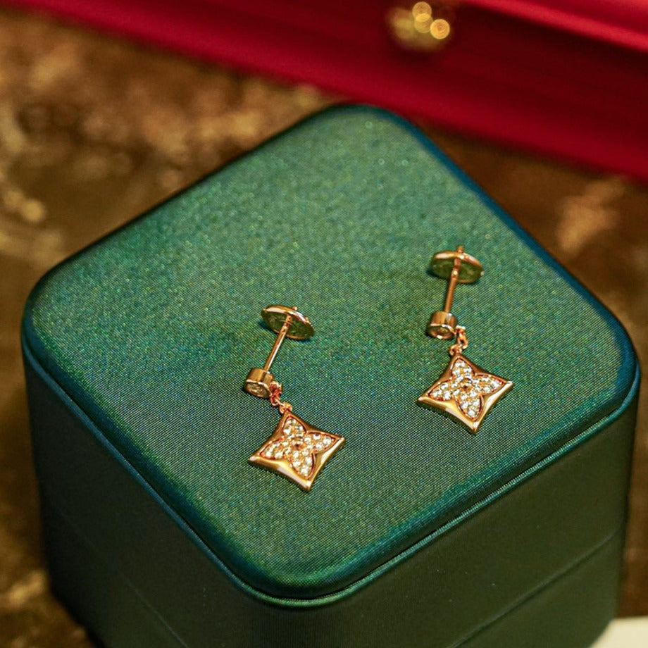 [Leaves]STAR DIAMONDS EARRINGS GOLD