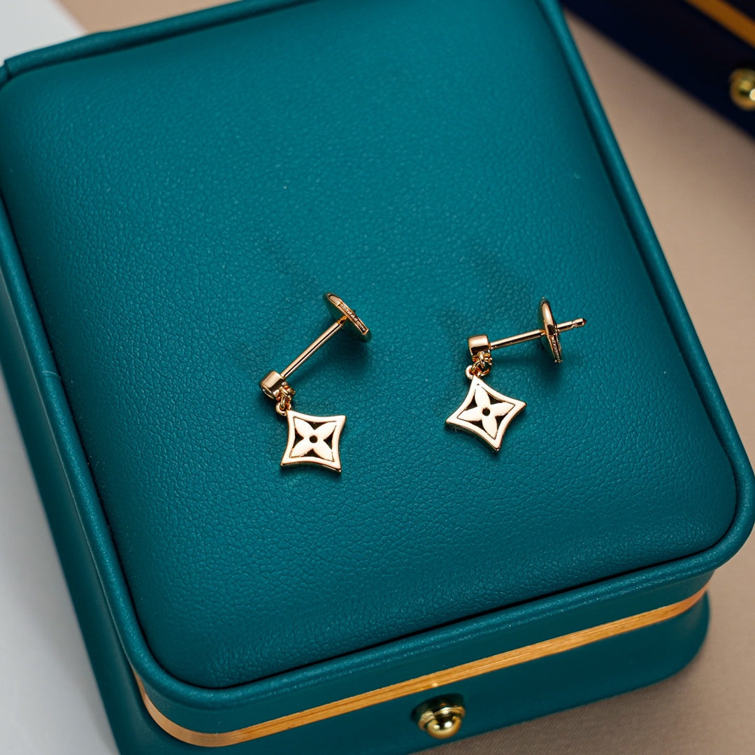 [Leaves]STAR EARRINGS GOLD