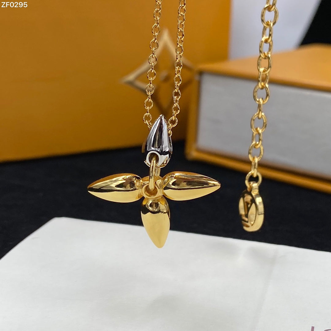[Leaves]LOUISETTE PEDANT GOLD NECKLACE