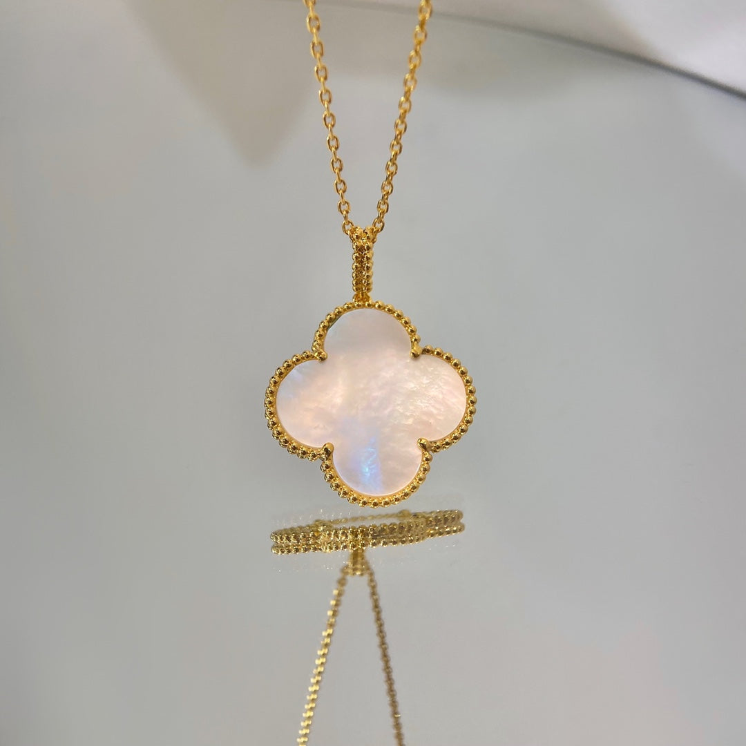[Leaves]CLOVER 25MM MOP LARGE PENDANT NECKLACE