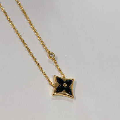 [Leaves]STAR BLACK MOP NECKLACE
