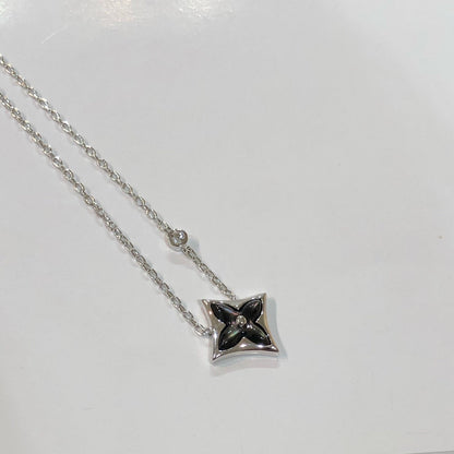 [Leaves]STAR BLACK MOP NECKLACE