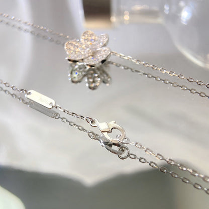 [Leaves]PAVÉ DIAMOND FLOWER CHARM NECKLACE