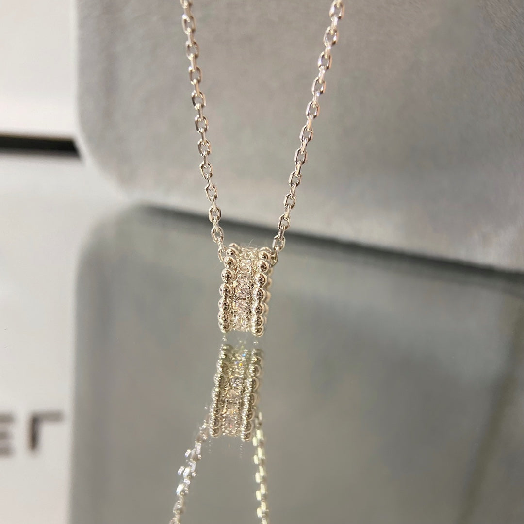 [Leaves]PERLEE DIAMOND NECKLACE