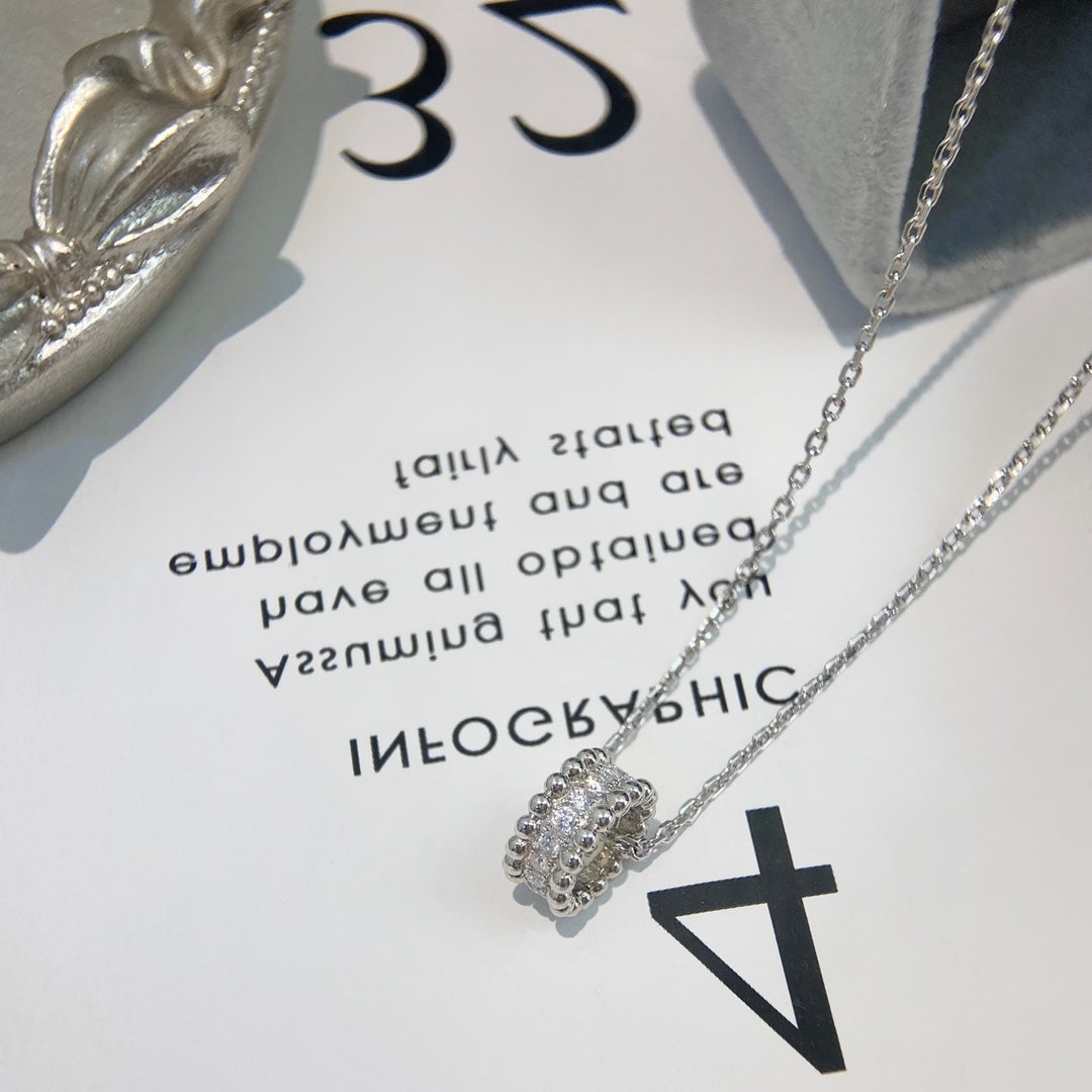 [Leaves]PERLEE DIAMOND NECKLACE