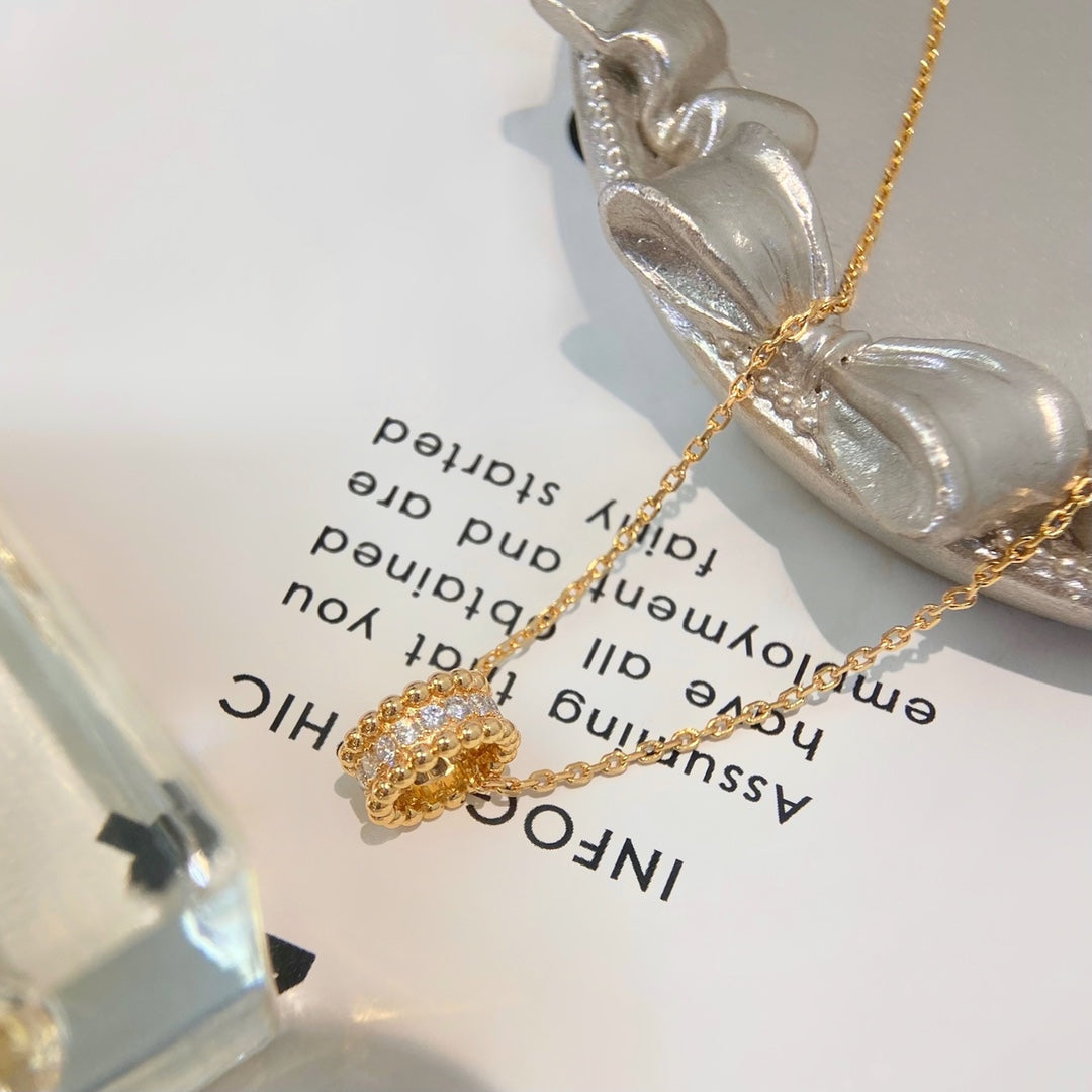 [Leaves]PERLEE DIAMOND NECKLACE