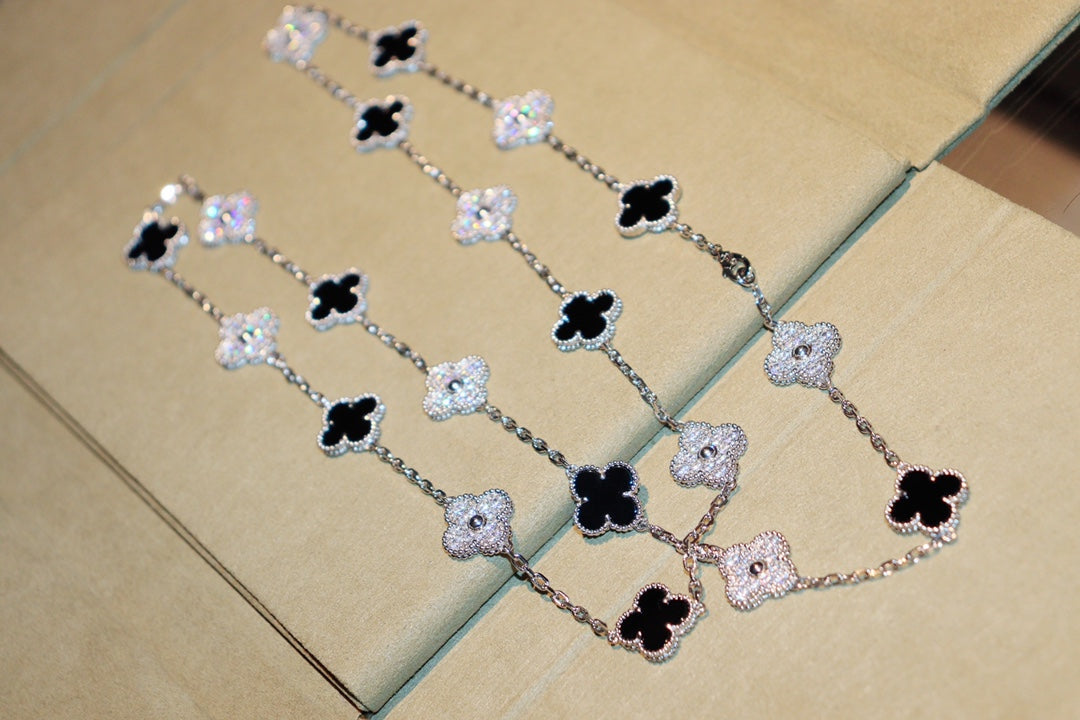 [Leaves]CLOVER 20 MOTIFS ONYX DIAMOND SILVER