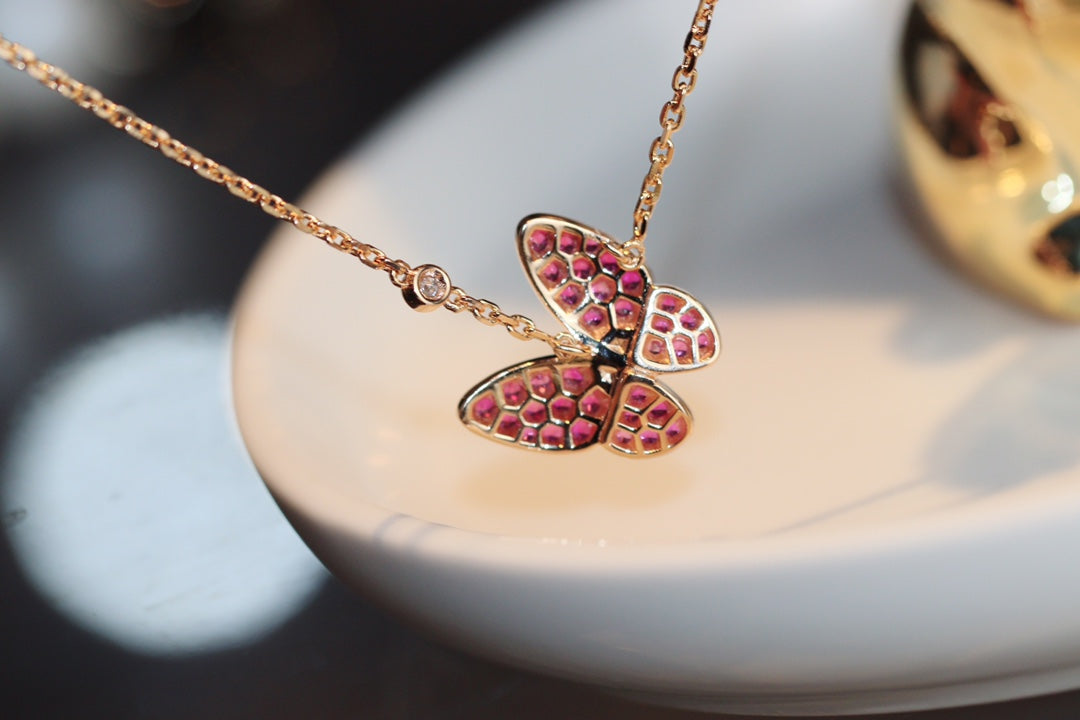 [Leaves]BUTTERFLY RED DIAMOND ROSE GOLD NECKLACE