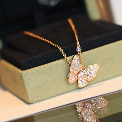 [Leaves]BUTTERFLY DIAMOND CHARM NECKLACE