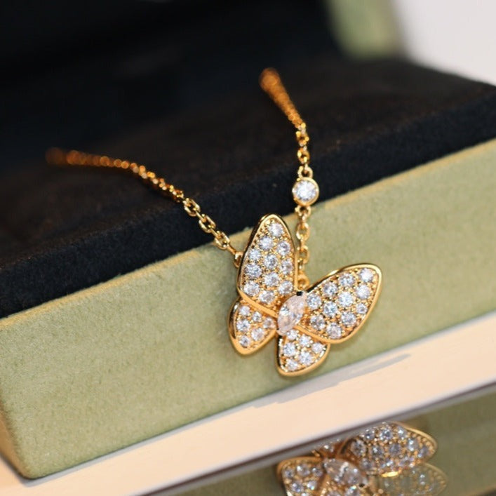 [Leaves]BUTTERFLY DIAMOND CHARM NECKLACE