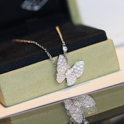 [Leaves]BUTTERFLY DIAMOND CHARM NECKLACE