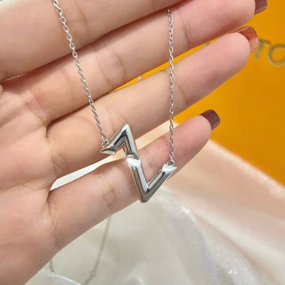 [Leaves]VOLTE UPSIDE DOWN NECKLACE