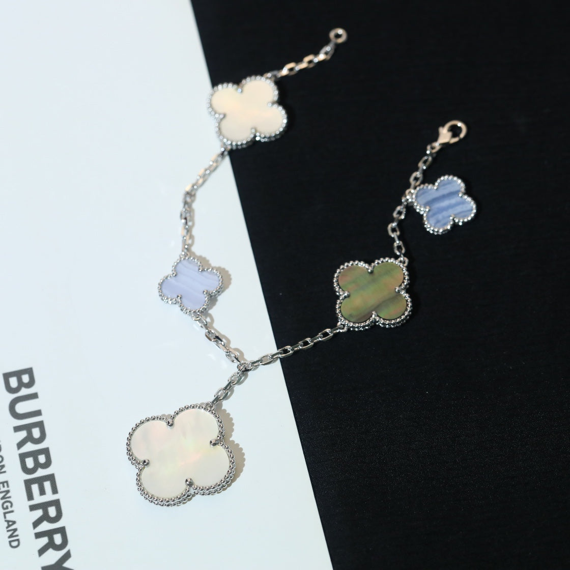 [Leaves]CLOVER BRACELET 5 MOTIFS MOP CHALCEDONY SILVER