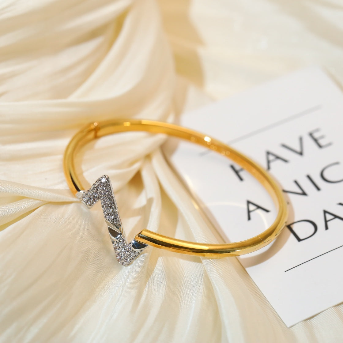 [Leaves]VOLTE UPSITE DOWN GOLD DIAMOND BRACELET
