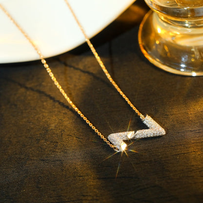 [Leaves]VOLT SILVER DIAMOND PEDANT NECKLACE