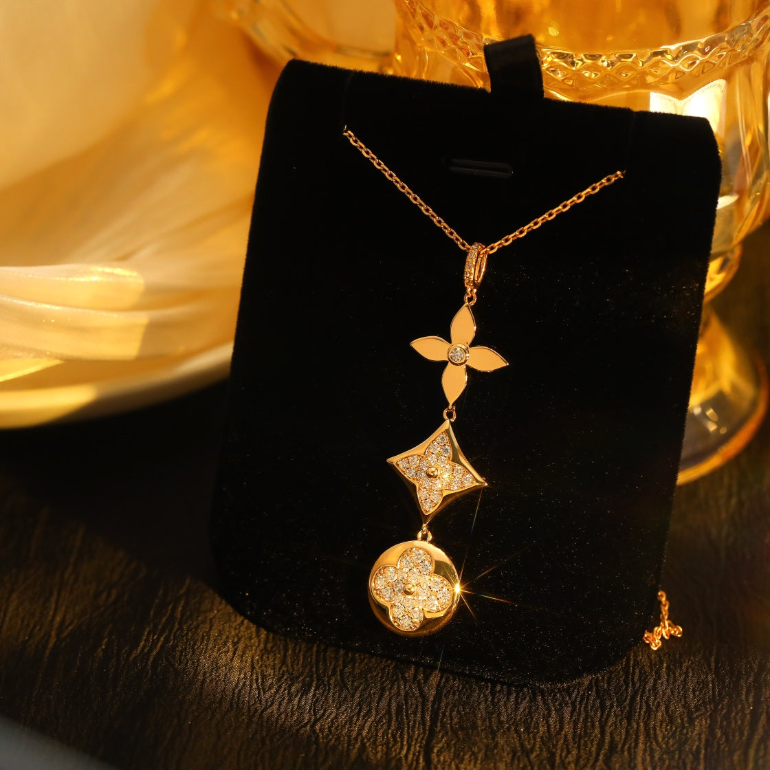 [Leaves]STAR AND SUN DIAMOND ROSE GOLD NECKLACE
