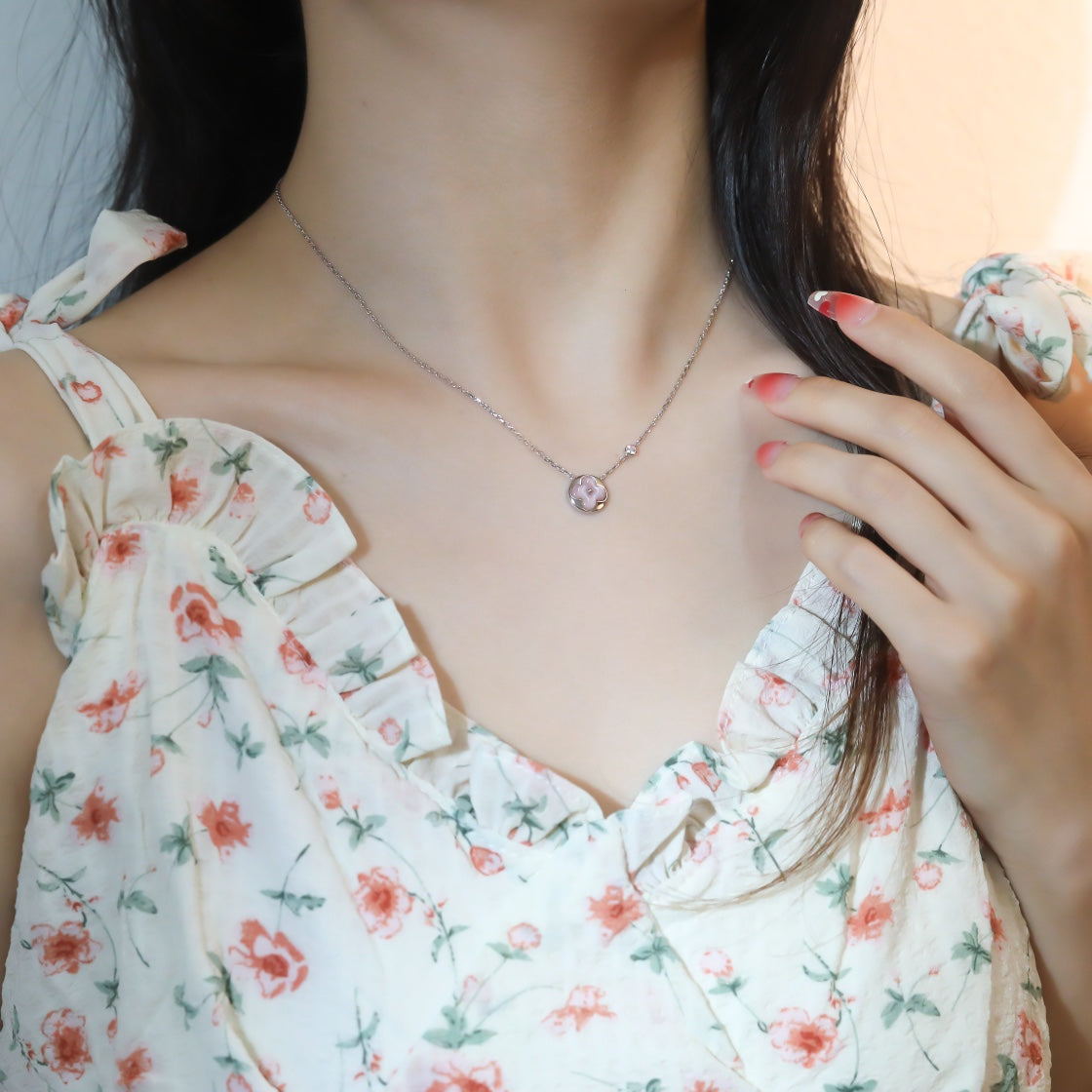 [Leaves]SUN PEDANT ROSE GOLD 1 DIAMOND NECKLACE