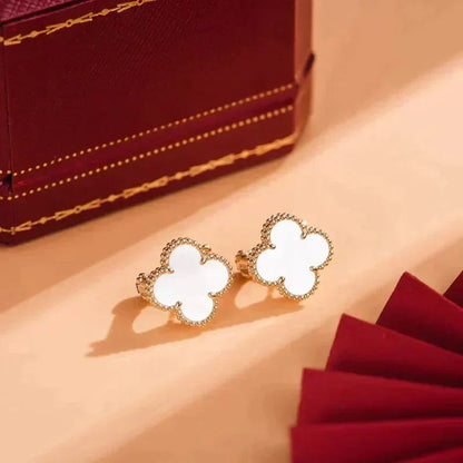 [Leaves]CLOVER MEDIUM 1 MOTIFS  WHITE MOP STUD EARRINGS