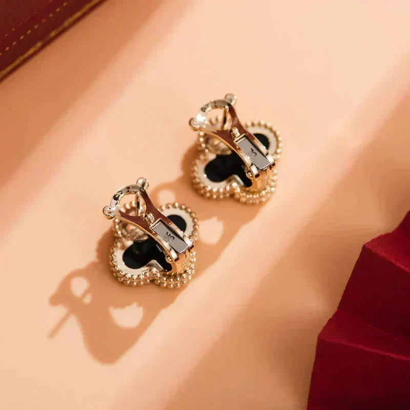 [Leaves]CLOVER MEDIUM 1 MOTIFS  ONYX STUD EARRINGS