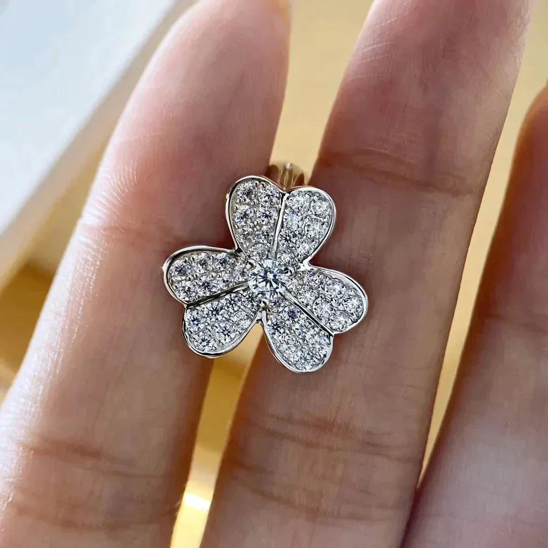 [Leaves]CLOVER COMOS DIAMOND EARRINGS SILVER