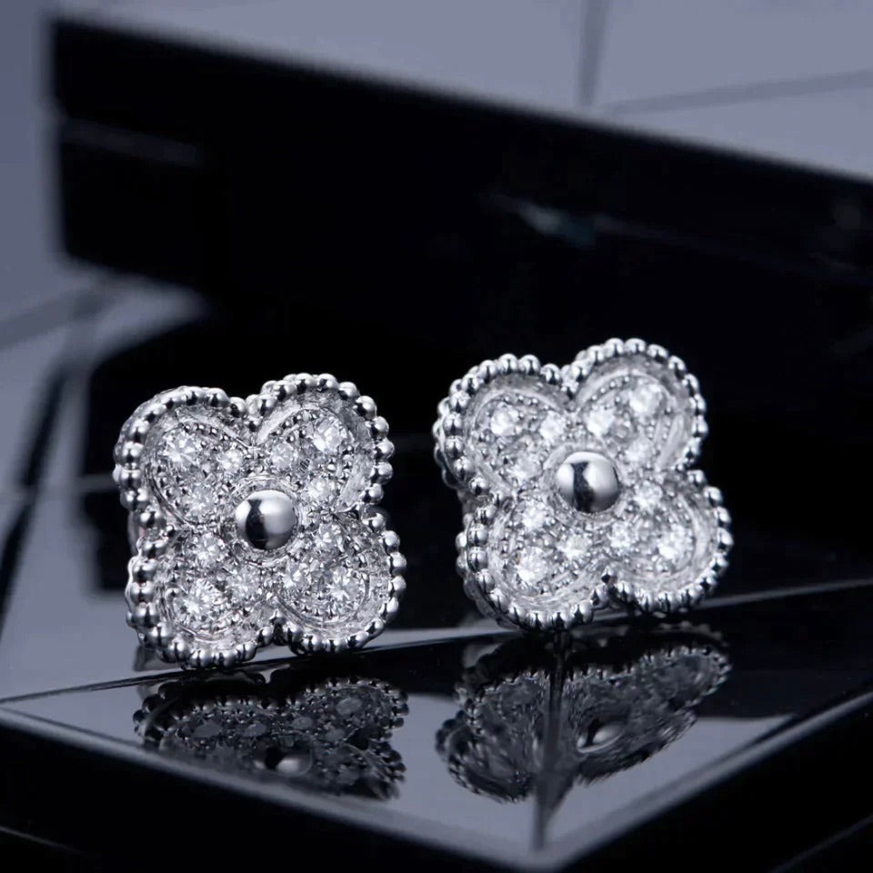 [Leaves]CLOVER 1 MOTIFS DIAMOND STUD EARRINGS SILVER