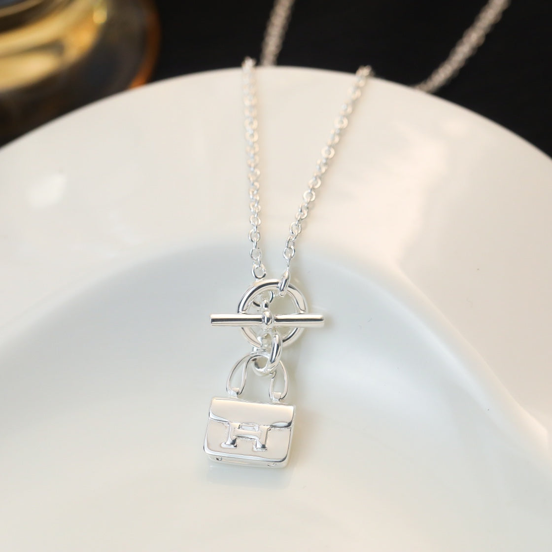 [Leaves]POP H PEDANT SILVER NECKLACE