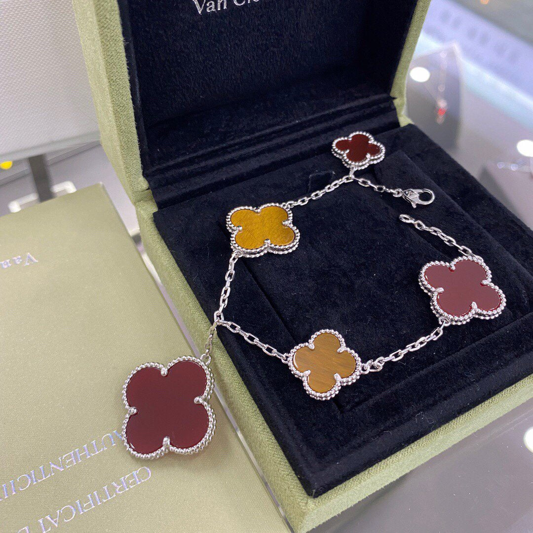[Leaves]CLOVER 5 MOTIFS SIVLER CARNELIAN TIGER EYE BRACELET